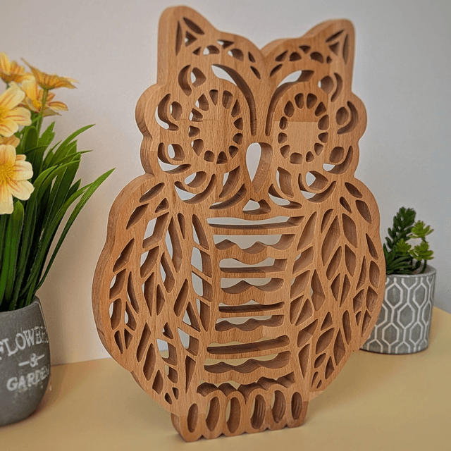 Hibou en hêtre