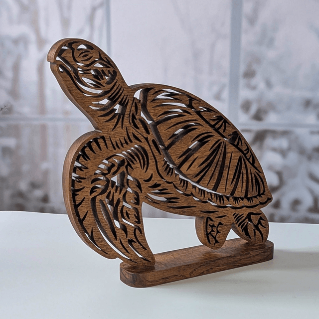 Tortue de mer en acacia