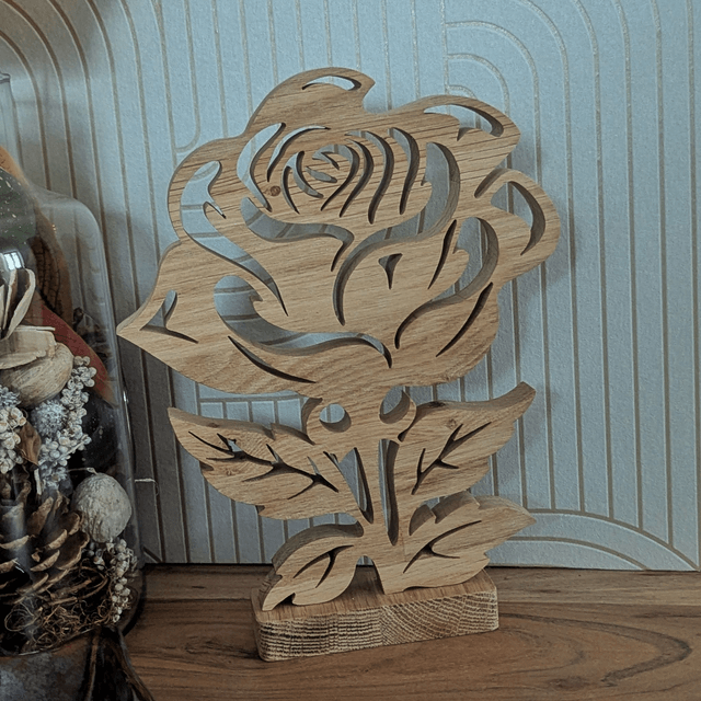 Rose en chêne