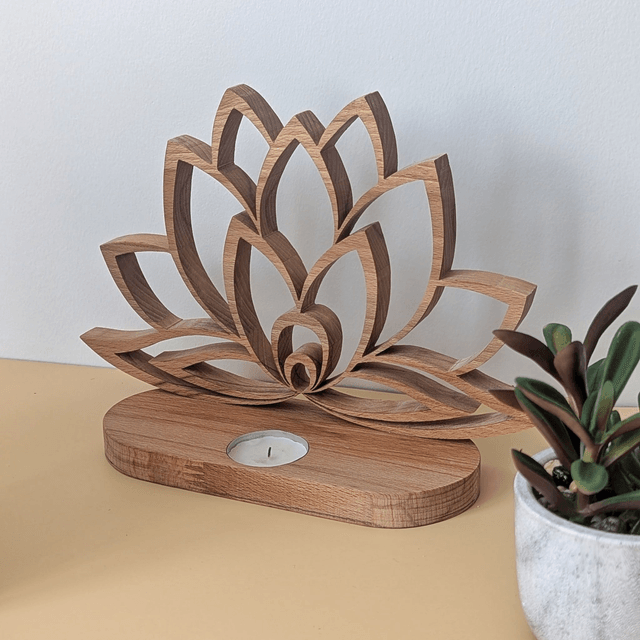 Fleur de lotus en hêtre