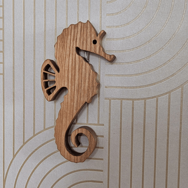 Hippocampe en frêne massif