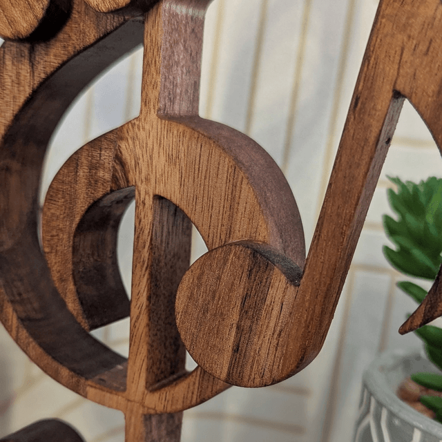 Clef de sol et notes en acacia