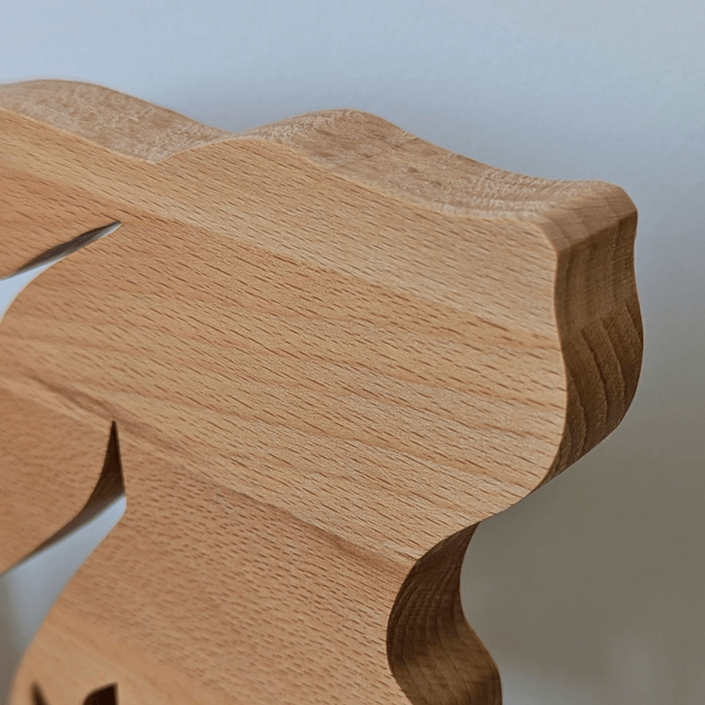 Lapin fleuri en hêtre