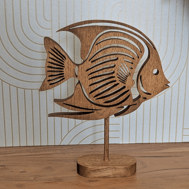 Poisson en robinier faux acacia