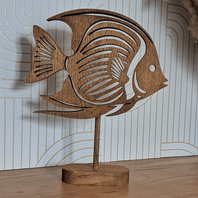 Poisson en robinier faux acacia
