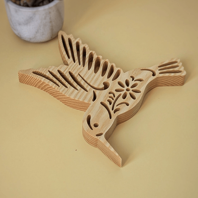 Colibri en frêne