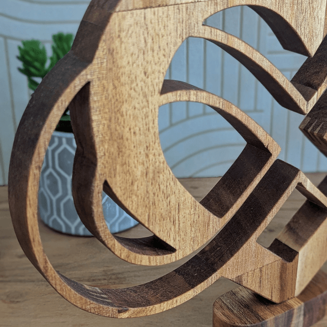Cœur infini en acacia