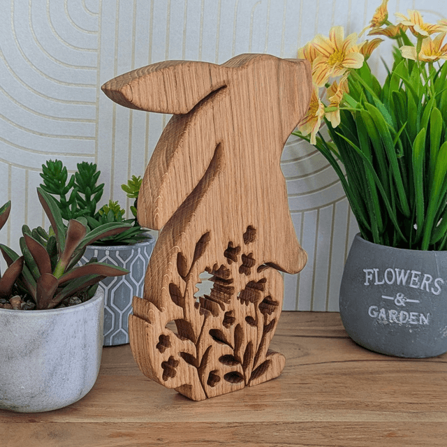 Lapin fleuri en chêne massif