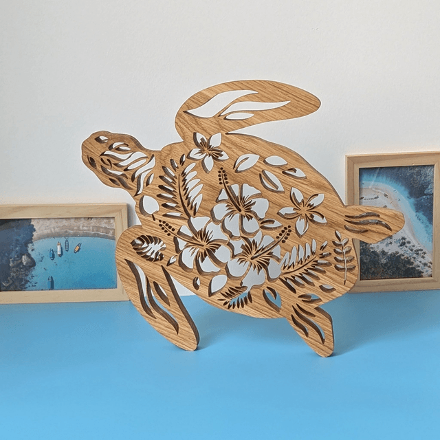Tortue de mer polynésie en chêne