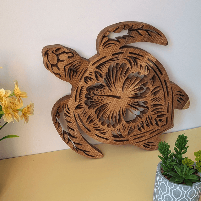 Tortue de mer en chêne