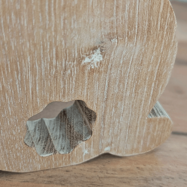 Lapin en robinier faux acacia