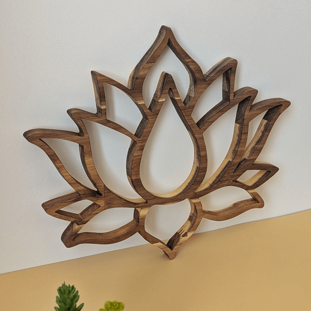 Fleur de lotus en acacia