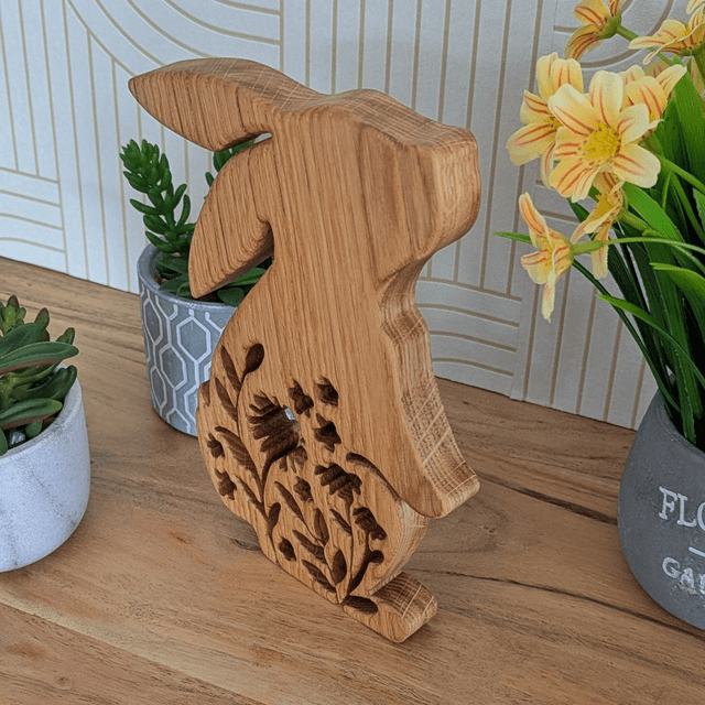 Lapin fleuri en chêne massif