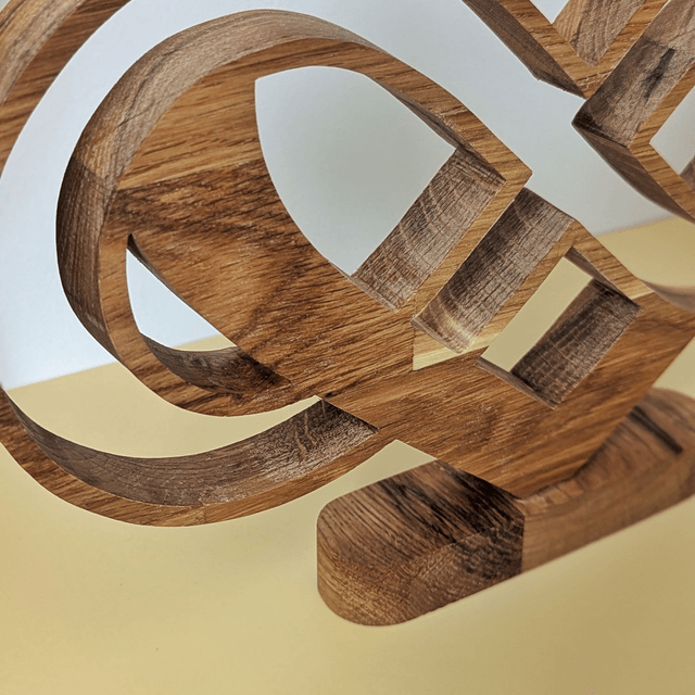 Cœur infini en chêne