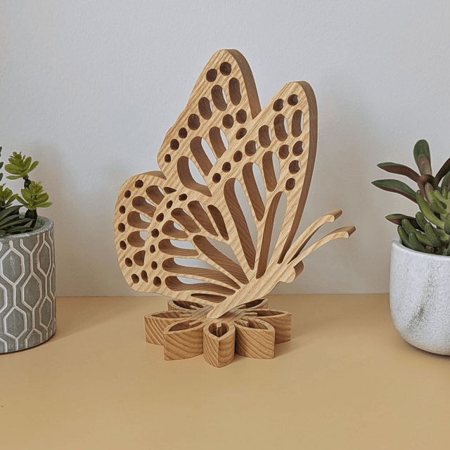 Papillon en frêne